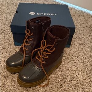 Sperry Dark Brown and Olive Boots